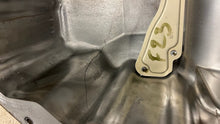 Load image into Gallery viewer, 05 23 Dodge Charger Challenger Mopar Oil Pan 5.7 6.1L 6.4L 05037635AC Crack SRT
