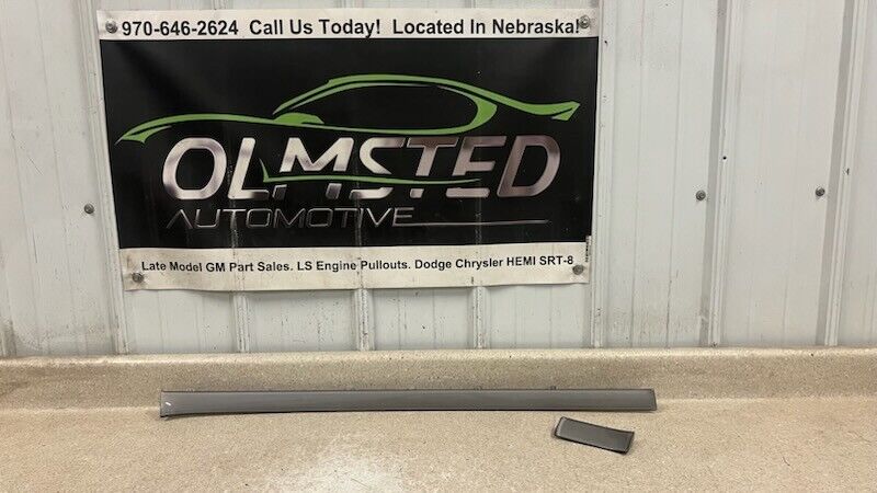 10 15 Camaro SS Gray Glossy Dash Trim 2 Pieces OEM GM 92245216 92240104 46K