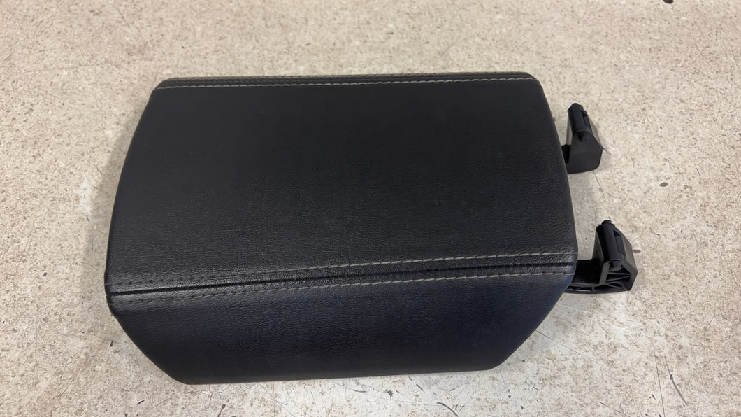 10 15 Camaro SS Factory Center Console Lid Arm Rest GM Black Leather 43K