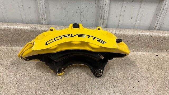 15 19 Corvette C7 Z06 Front Driver 6 Piston Brake Caliper Yellow Brembo 23242497