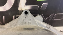 Load image into Gallery viewer, 2005 2013 C6 CORVETTE 6 SPEED MANUAL FLYWHEEL BELL HOUSING GM 12568370 OEM 59K
