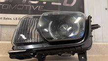 Load image into Gallery viewer, 10 15 Chevrolet Camaro SS Driver Headlight Xenon HID Left OEM GM 20981021 LH 32K
