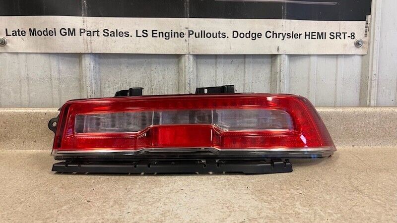 2014 2015 Chevrolet Camaro SS Passenger Right Tail Light OEM GM 23209712 RH