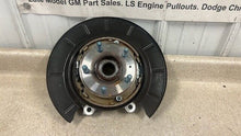 Load image into Gallery viewer, 10 15 Camaro SS LH Driver Side Rear Spindle Assembly GM Knuckle Hub Left LH 21K
