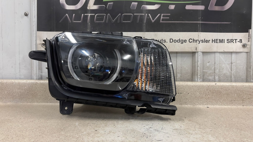 10 15 Camaro SS Passenger Headlight Xenon HID Right OEM GM 20981022 RH 26K