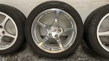 Load image into Gallery viewer, 00 04 C5 Corvette Factory 17&#39;&#39; 18&#39;&#39; Polishe Wheels 9593799 GM 18x9.5 17x8.5
