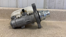 Load image into Gallery viewer, 09 13 Chevrolet Corvette C6 Brake Master Cylinder OEM GM 62K MILES! Factory
