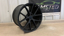 Load image into Gallery viewer, 05 13 Corvette C6 Z06 Speedline Rear 19&#39;&#39; Black Wheel GM 9596791 19X12 Rim
