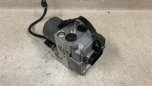 Load image into Gallery viewer, 2001 2004 C5 Corvette OEM ABS ANTI LOCK BRAKE PUMP MODULE SB Code 10306496
