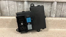 Load image into Gallery viewer, 2008 2013 Corvette C6 Z06 BCM Body Control Module Assembly GM 25879086 OEM
