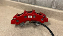 Load image into Gallery viewer, 05 13 Corvette C6 Z06 Front Brake Calipers 6 Piston Set Brakes OEM 5K NICE!
