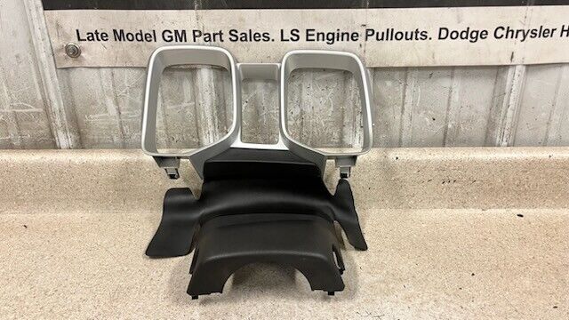 10 15 Camaro SS ZL1 Gauge Cluster Bezel Trim OEM Speedometer GM 904210505