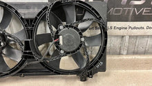Load image into Gallery viewer, 10 11 Chevrolet Camaro SS Factory Radiator Cooling Fan Assembly OEM GM 10860420
