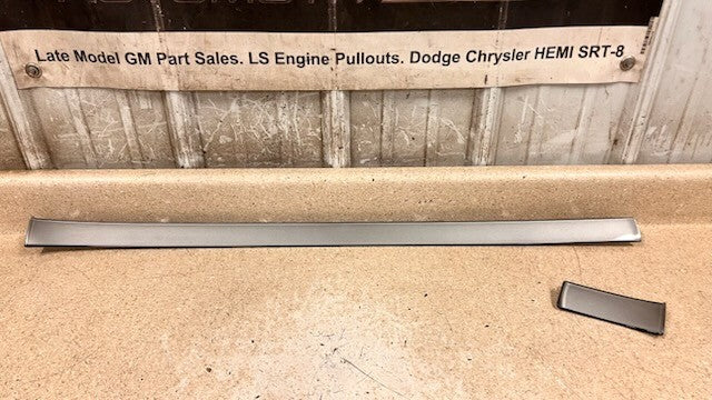 10 15 Chevy Camaro SS Silver Glossy Dash Trim 2 Pieces OEM GM 92245216 92240104
