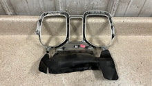 Load image into Gallery viewer, 10 15 Camaro SS ZL1 Gauge Cluster Bezel Trim OEM Speedometer GM 904210505
