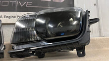 Load image into Gallery viewer, 10 15 Camaro SS Driver Passenger Headlight Xenon HID GM 22959919 LH RH 33K Tint
