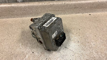 Load image into Gallery viewer, 2008 Chevrolet Corvette C6 Anti Lock Brake Pump ABS Module OEM GM 25847889 78K
