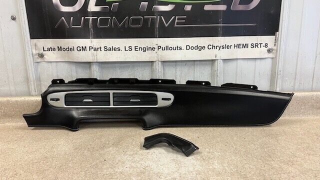 10 15 Chevrolet Camaro SS Black Leather Dash Trim Pad Vents 2 Pieces GM 22880754