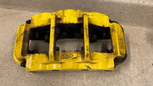 Load image into Gallery viewer, 05 13 Chevrolet Corvette C6 Z06 Front Brake Calipers 6 Piston Set Brakes OEM
