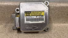 Load image into Gallery viewer, 1997 Chevrolet Camaro SS Z28 Factory 16209221 SRS Module
