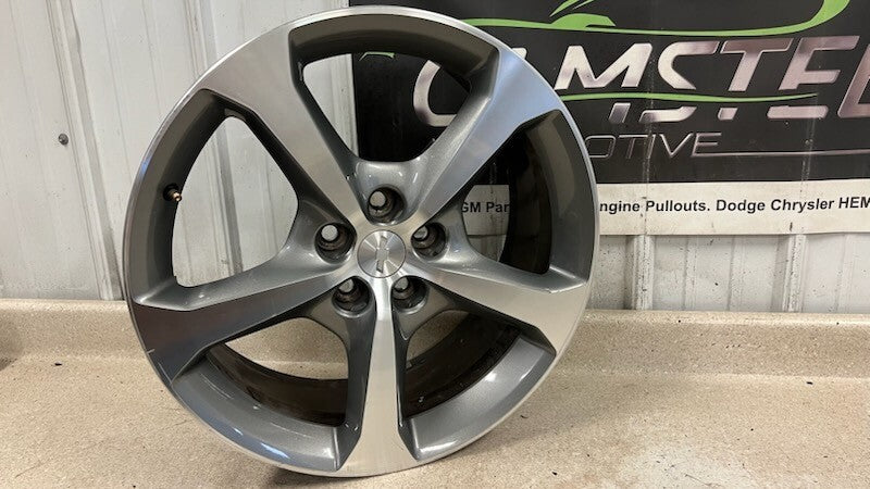 13 15 Chevrolet Camaro SS 20x8 20'' Front Rim Wheel GM 23458941 Factory OEM 46K