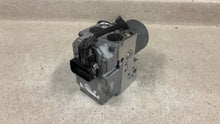 Load image into Gallery viewer, 2001 2004 C5 Corvette OEM ABS ANTI LOCK BRAKE PUMP MODULE SB Code 10306496

