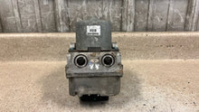 Load image into Gallery viewer, 2008 Chevrolet Corvette C6 Anti Lock Brake Pump ABS Module OEM GM 25847889 78K
