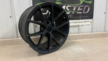 Load image into Gallery viewer, 05 13 Corvette C6 Z06 Speedline Front 18&#39;&#39; Black Wheel GM 9596788 18x9.5 Rim
