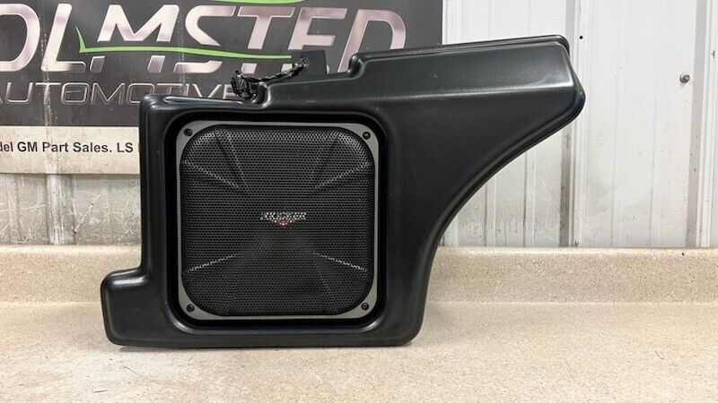 2010 2011 Dodge Challenger SRT Factory Kicker Subwoofer Speaker 68021319AD Mopar