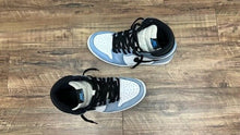 Load image into Gallery viewer, Air Jordan 1 Retro OG High University Blue sky Men's Authentic Size 9.5 Shoes
