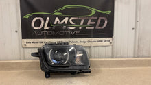 Load image into Gallery viewer, 10 13 Chevrolet Camaro SS Passenger Headlight Xenon GM 20981022 RH Right Lamp
