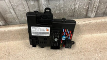 Load image into Gallery viewer, 2008 2013 Corvette C6 Z06 BCM Body Control Module Assembly GM 25879086 OEM
