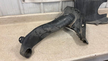 Load image into Gallery viewer, 06 13 Corvette C6 Z06 Passenger Front Wheelhouse Liner Duct GM 21K 15834374 RH
