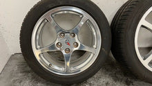 Load image into Gallery viewer, 00 04 C5 Corvette Factory 17&#39;&#39; 18&#39;&#39; Polishe Wheels 9593799 GM 18x9.5 17x8.5
