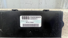 Load image into Gallery viewer, 1997 1999 Corvette C5 Passenger Door Control Module Relay 09352891 RH 56K
