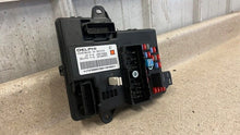 Load image into Gallery viewer, 2008 2013 Corvette C6 Z06 BCM Body Control Module Assembly GM 25879086 21K
