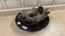 Load image into Gallery viewer, 10 15 Camaro SS RH Passenger Side Rear Spindle GM Knuckle Hub Right 92239046 39K
