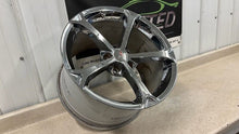 Load image into Gallery viewer, 10 13 Corvette C6 Z06 Speedline Rear 19&#39;&#39; Chrome Wheel GM 9597864 19X12 35K
