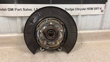 Load image into Gallery viewer, 10 15 Camaro SS ZL1 RH Passenger Side Rear Spindle GM Knuckle Hub Right
