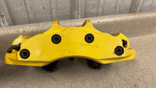 Load image into Gallery viewer, 05 13 Chevrolet Corvette C6 Z06 Front Brake Calipers 6 Piston Set Brakes OEM
