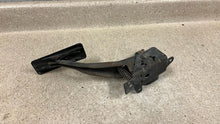 Load image into Gallery viewer, 97 04 Corvette C5 Gas Throttle Pedal Assembly Accelerator GM OEM Drive By Wire
