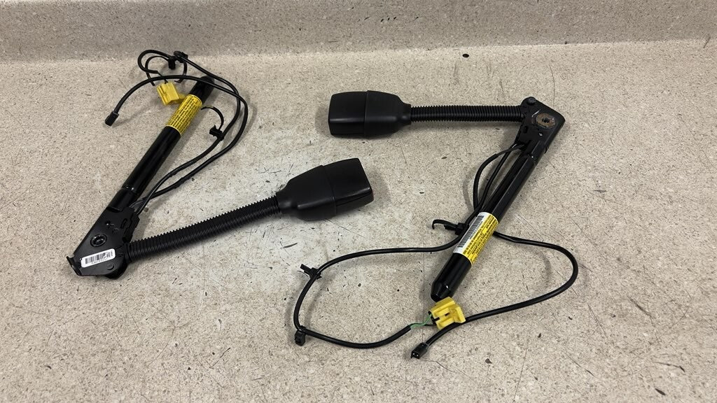 05 13 Corvette C6 Z06 Seat Belt Buckle Pretensioner Right Left  Pair OEM GM 56K
