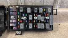 Load image into Gallery viewer, 2009 2013 Corvette C6 Engine Under Hood Fuse Box Block OEM GM 22739140 Z06 59K
