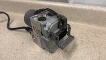 Load image into Gallery viewer, 2001 2004 C5 Corvette OEM ABS ANTI LOCK BRAKE PUMP MODULE SB Code 10306496
