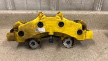 Load image into Gallery viewer, 05 13 Chevrolet Corvette C6 Z06 Front Brake Calipers 6 Piston Set Brakes OEM
