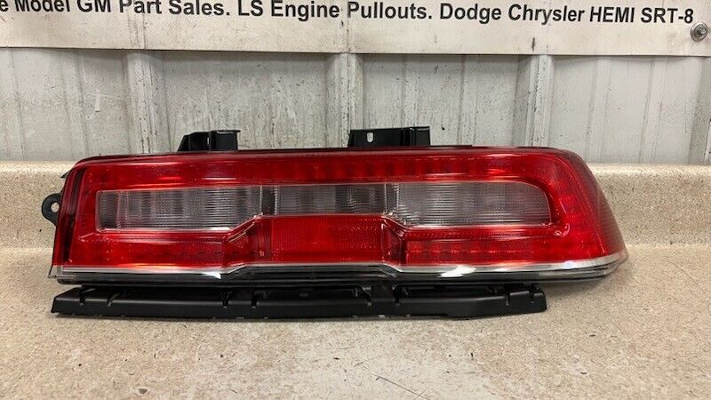 14 15 Chevrolet Camaro SS Passenger Right Tail Light OEM GM 23209712 RH 45K NICE
