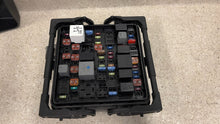 Load image into Gallery viewer, 2014 2017 Chevrolet SS Sedan Under Hood Engine Fuse Box OEM GM 92291800
