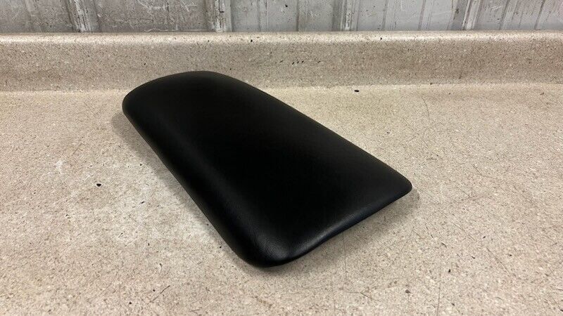 00 04 Chevrolet C5 Corvette Center Console Lid Armrest Black Leather OEM GM NICE