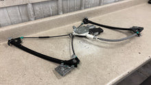 Load image into Gallery viewer, 05 13 Corvette C6 Z06 Front Driver Window Regulator Motor GM 25815795 Left 59K
