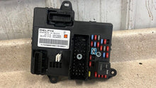 Load image into Gallery viewer, 2008 2013 Corvette C6 Z06 BCM Body Control Module Assembly GM 25879086 21K
